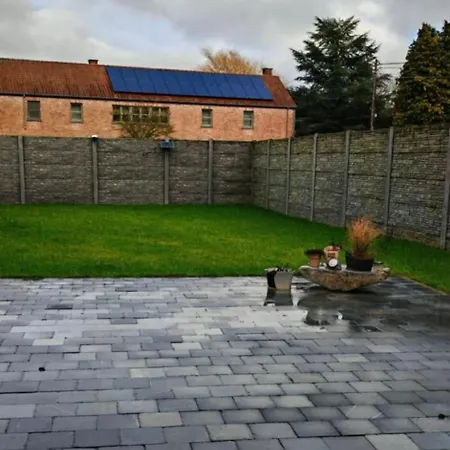 La Petite De Graux Bed & Breakfast