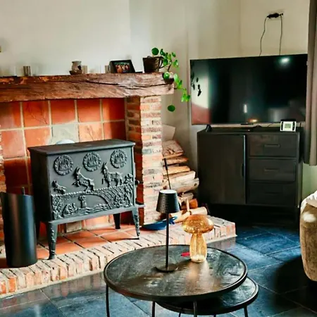 La Petite De Graux Bed and Breakfast *